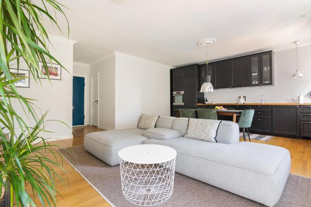 Appartement Cozy In Christianshavn W Two Balconies. Kopenhagen